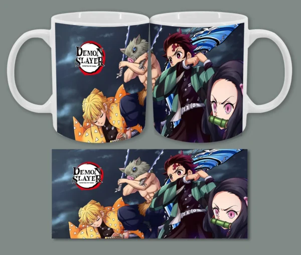 Taza Demon Slayer protagonistas en ataque